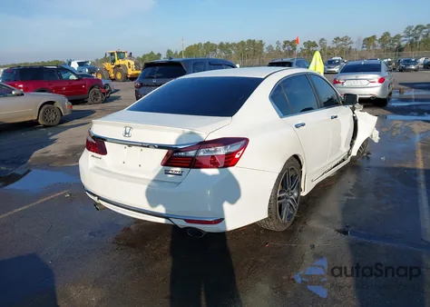 2017 Honda Accord Sport Se z USA, uszkodzony, nr VIN 1HGCR2F15HA113917